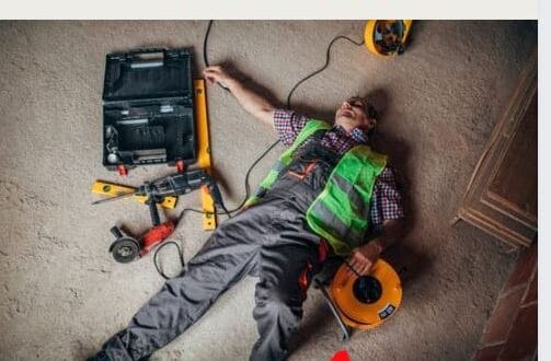 What Is The Lowest Voltage That People Can Die At?