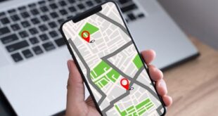 How does a GPS device determine your location?